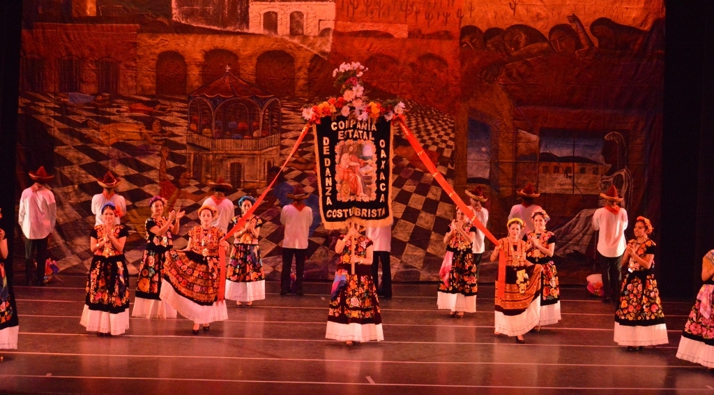 Compañía Estatal de Danza Costumbrista de Oaxaca